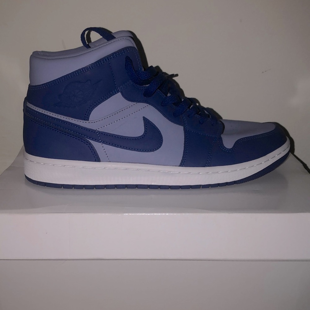 Air Jordan 1